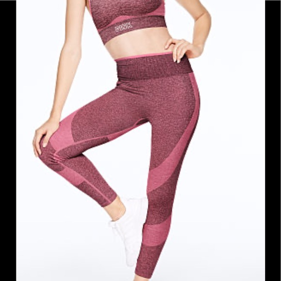 Pink Victoria’s Secret Seamless Workout Tights NWT - Picture 1 of 8